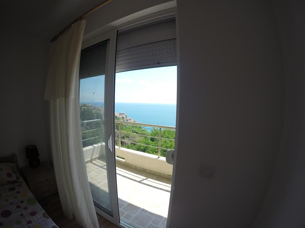 Apartment South *